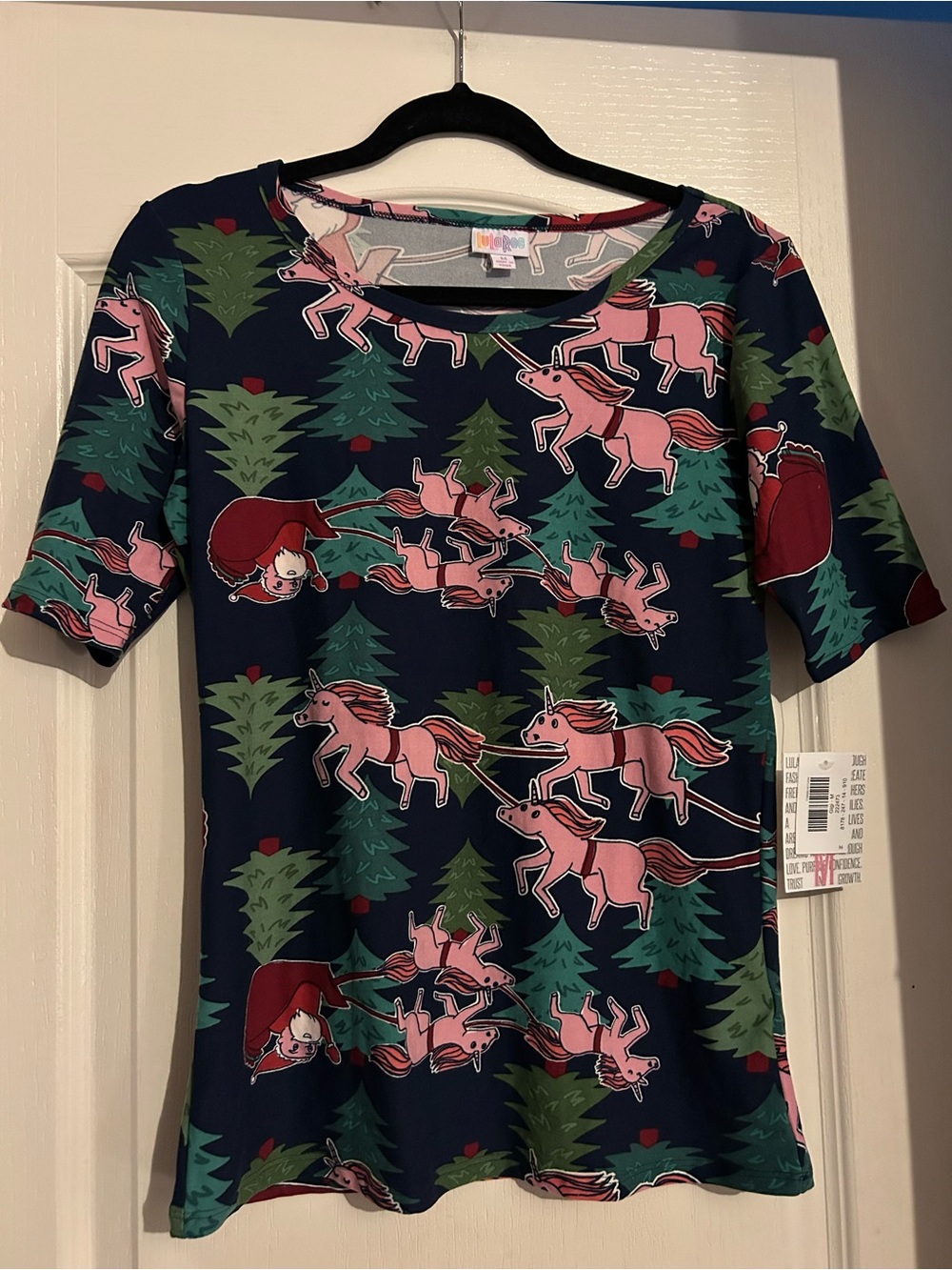 LuLaRoe Gigi Holiday Short Sleeve Tee Pink Unicorns 🦄 Green Trees Medium New